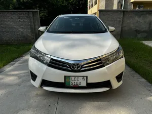 Toyota Corolla Altis Automatic 1.6 2015 for Sale