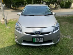 Toyota Prius S LED Edition 1.8 2011 for Sale