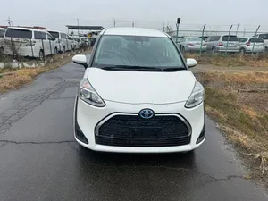 Toyota Sienta X 2019 for Sale