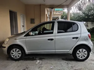 Toyota Vitz F 1.3 2004 for Sale