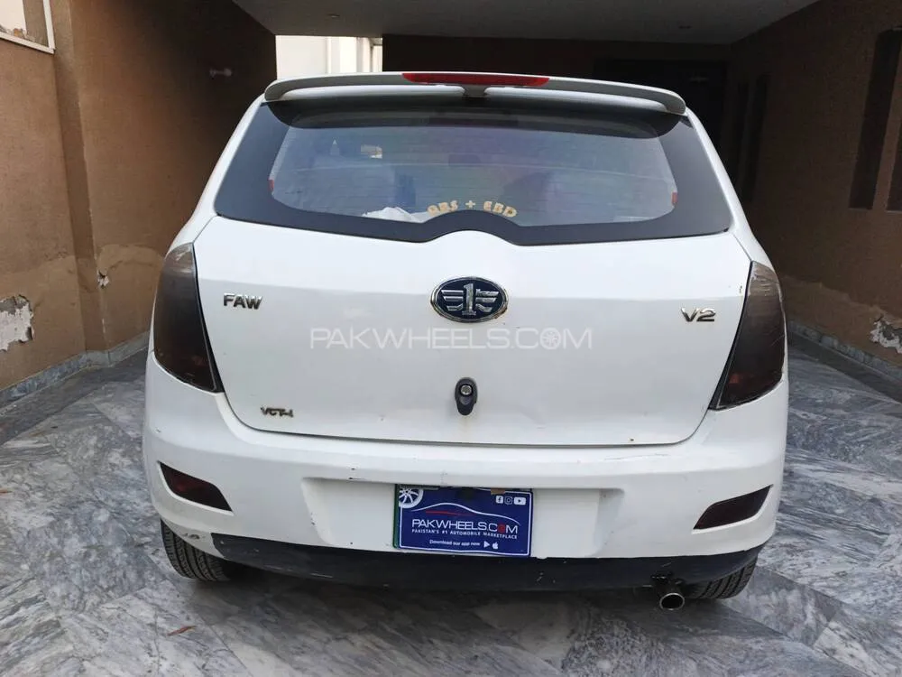 FAW V2 2018 for Sale in Lahore FAW V2 2018 for Sale in Lahore Image-6