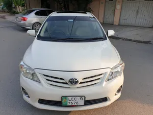 Toyota Corolla Altis SR Cruisetronic 1.6 2013 for Sale