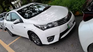 Toyota Corolla Altis Grande CVT-i 1.8 2017 for Sale