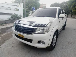 Toyota Hilux Vigo Champ GX 2014 for Sale