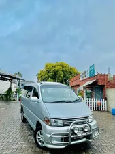 Toyota Hiace 2000 for Sale