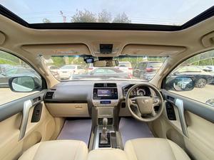 Toyota Prado TX
Model: 2018
Mileage: 29,000 km
Reg year: 2024 

*Beige Room
*Sunroof
* 5 Seater 

Calling and Visiting Hours

Monday to Saturday 

11:00 AM to 7:00 PM