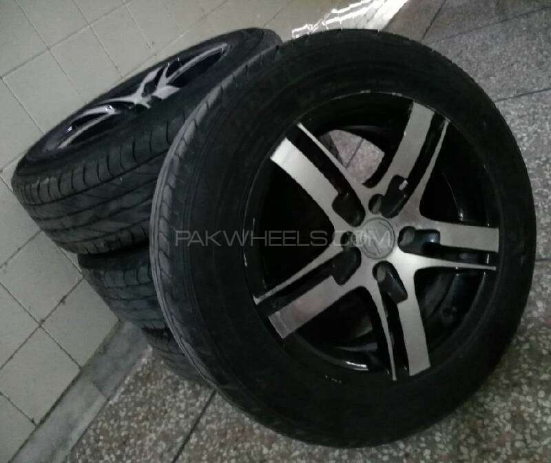 Dunlop Tyres and Alloy Wheels for sale. Image-1