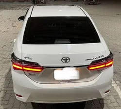 Toyota Corolla Altis Grande CVT-i 1.8 2020 for Sale