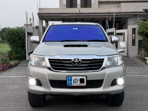 Toyota Hilux D-4D Automatic 2012 for Sale