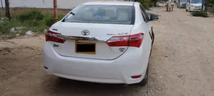 Toyota Corolla Altis Grande CVT-i 1.8 2016 for Sale