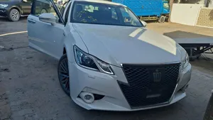 Toyota Crown Athlete G Package 2014 for Sale