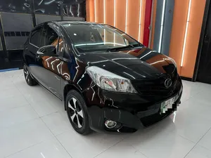 Toyota Vitz F 1.0 2013 for Sale