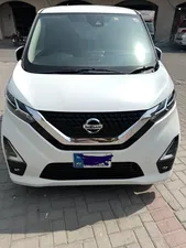 Nissan Dayz Highway star S hybrid X pro pilot 2021 for Sale