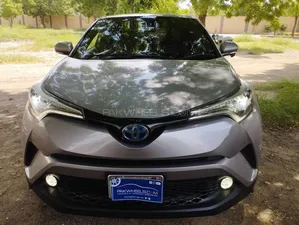 Toyota C-HR G-LED 2017 for Sale