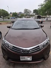 Toyota Corolla Altis Grande CVT-i 1.8 2015 for Sale