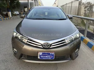 Toyota Corolla Altis Grande CVT-i 1.8 2016 for Sale