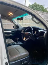 Toyota Hilux Revo V Automatic 2.8 2019 for Sale