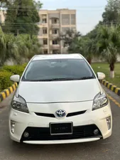 Toyota Prius G Touring Selection Leather Package 1.8 2014 for Sale