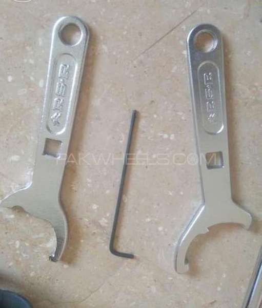 T Prius 1800cc front n rear shockers modification Image-1