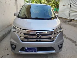 Nissan Dayz Highway star G 2013 for Sale