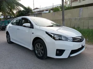 Toyota Corolla Altis Grande CVT-i 1.8 2015 for Sale