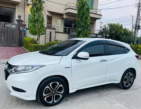 Honda Vezel Hybrid Z 2016 for Sale