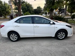 Toyota Corolla Altis Automatic 1.6 2015 for Sale