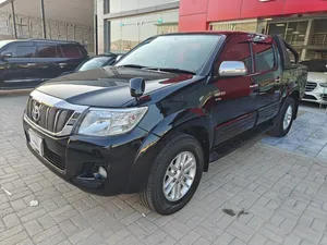 Toyota Hilux Vigo Champ G 2015 for Sale