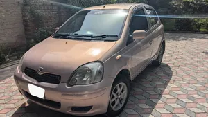 Toyota Vitz F 1.0 2000 for Sale