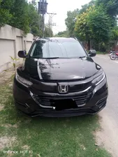 Honda Vezel Hybrid Z 2015 for Sale