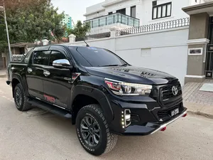 Toyota Hilux Revo V Automatic 2.8 2018 for Sale