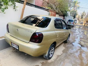 Toyota Platz F 1.0 2000 for Sale