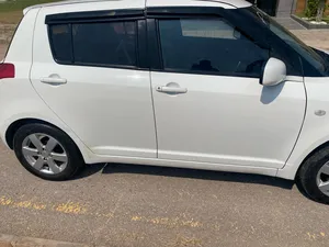 Suzuki Swift DLX 1.3 Navigation  2018 for Sale