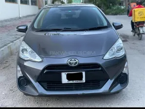 Toyota Aqua S 2015 for Sale