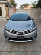 Toyota Corolla Altis Grande CVT-i 1.8 2015 for Sale