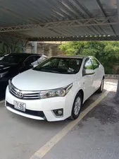 Toyota Corolla Altis Grande CVT-i 1.8 2015 for Sale