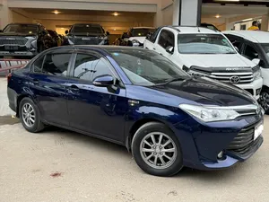 Toyota Corolla Axio Hybrid 1.5 2015 for Sale