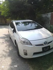 Toyota Prius S LED Edition 1.8 2011 for Sale