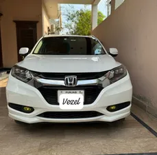 Honda Vezel Hybrid X 2015 for Sale