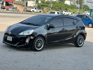 Toyota Aqua 2015 for Sale