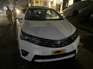 Toyota Corolla Altis Grande CVT-i 1.8 2015 for Sale