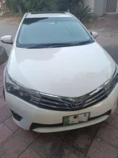 Toyota Corolla Altis Grande CVT-i 1.8 2015 for Sale