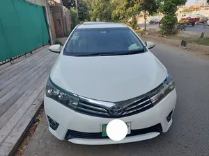 Toyota Corolla Altis Grande CVT-i 1.8 2016 for Sale