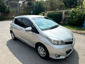 Toyota Vitz Jewela 1.0 2013 for Sale