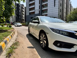 Honda Civic Oriel 1.8 i-VTEC CVT 2017 for Sale