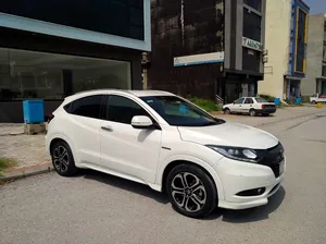 Honda Vezel Hybrid Z Style Edition 2016 for Sale