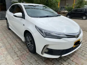 Toyota Corolla Altis Grande CVT-i 1.8 2018 for Sale