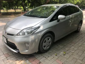 Toyota Prius S 1.8 2012 for Sale