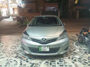 Toyota Vitz F 1.0 2013 for Sale