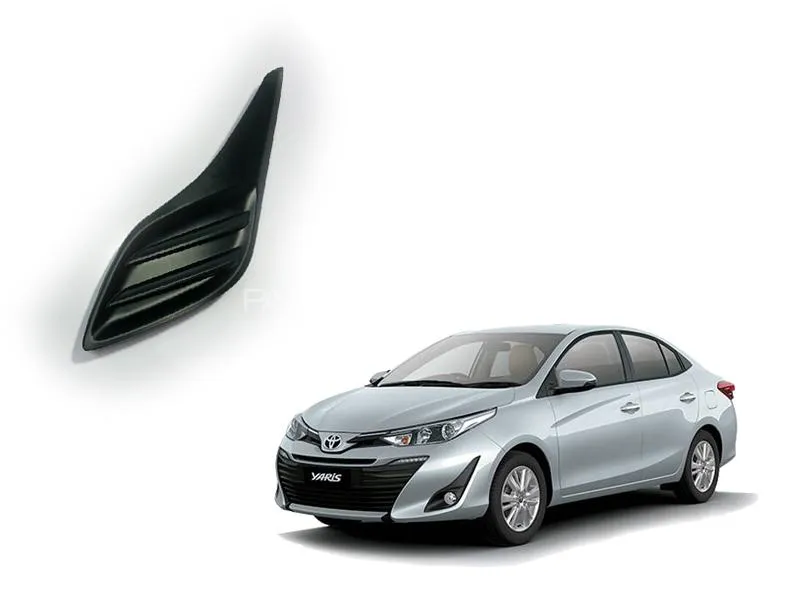 Toyota Yaris Genuine Fog Light Cover Without Hole RH